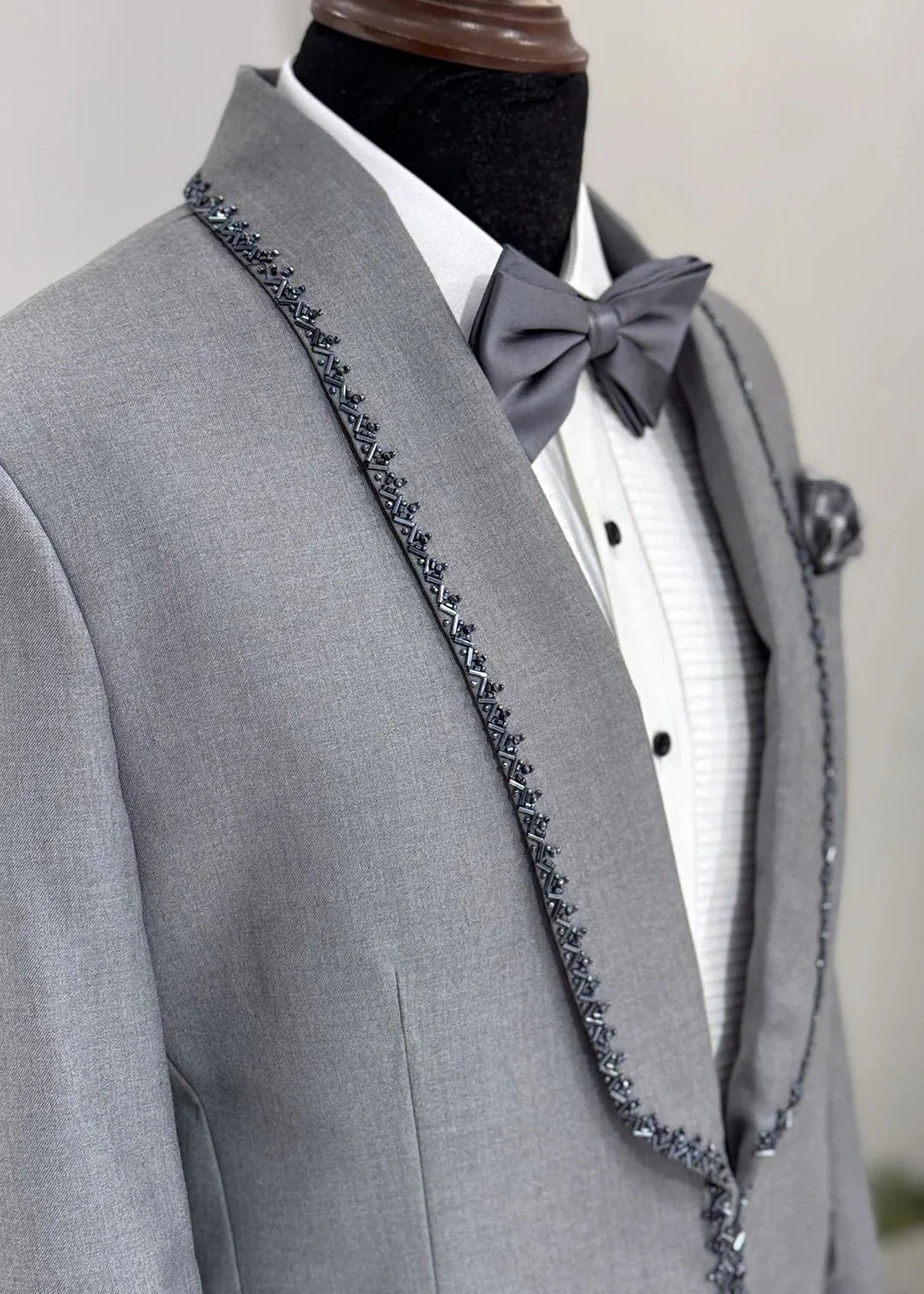 Grey Embroidered Shawl Lapel Suit